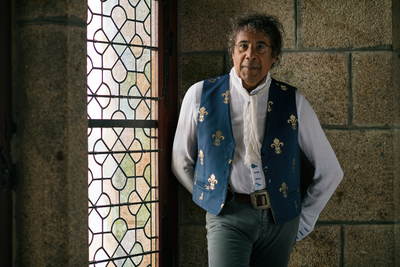 Portrait de Laurent Voulzy au Mont-Saint-Michel en 2019