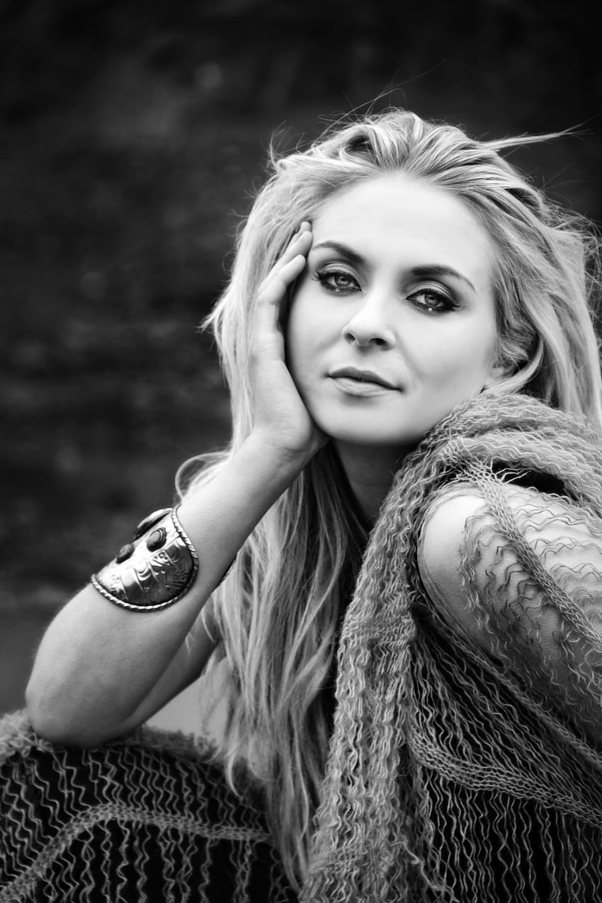 desktop-wallpaper-eivør-palsdottir-is-one-of-the-finest-female-singers-on-the-planet-eivor-palsdottir.jpg
