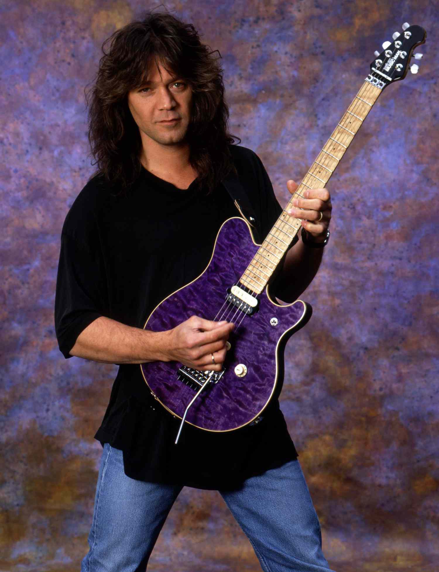eddie-van-halen-15-2000-3449c1c0fbf84bf2a1385312068757a1.jpg